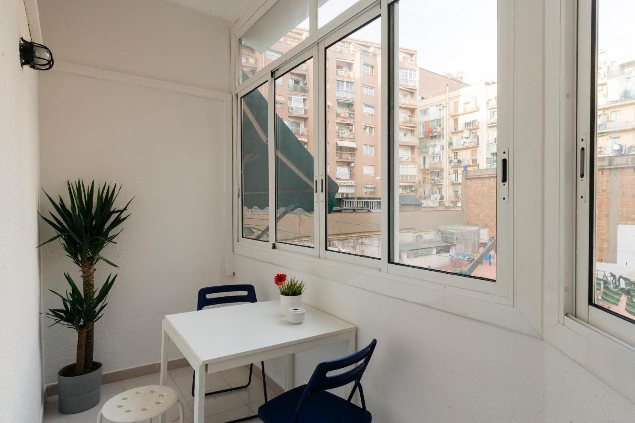 Apartamento Eixample Sants Estacio Barcelona Exterior photo